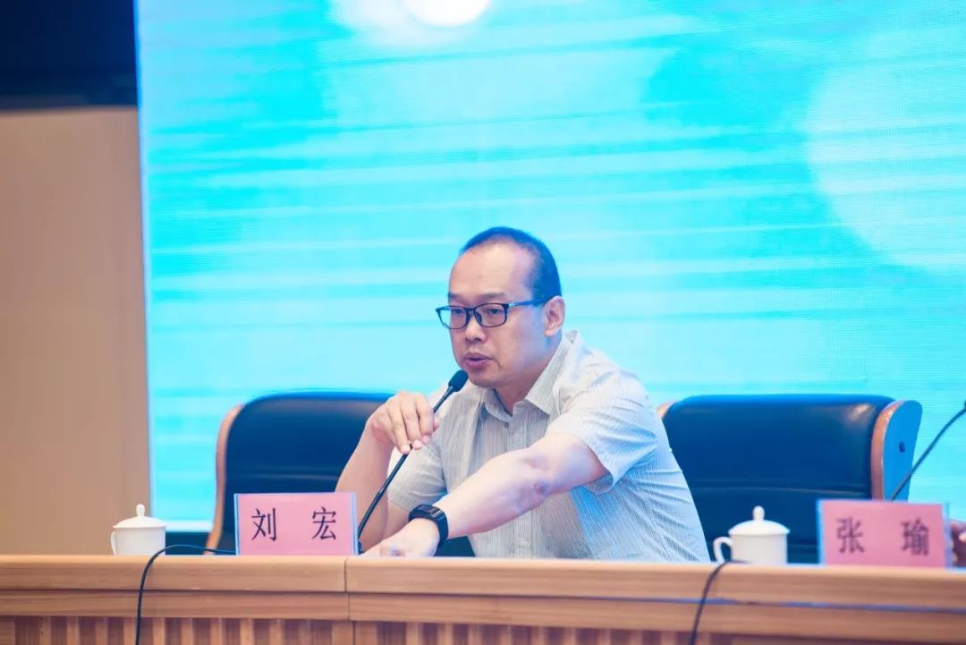 省肿瘤医院等多家知名医院的专家袁双虎,张建东,王彩霞,邵振宇,孟令新