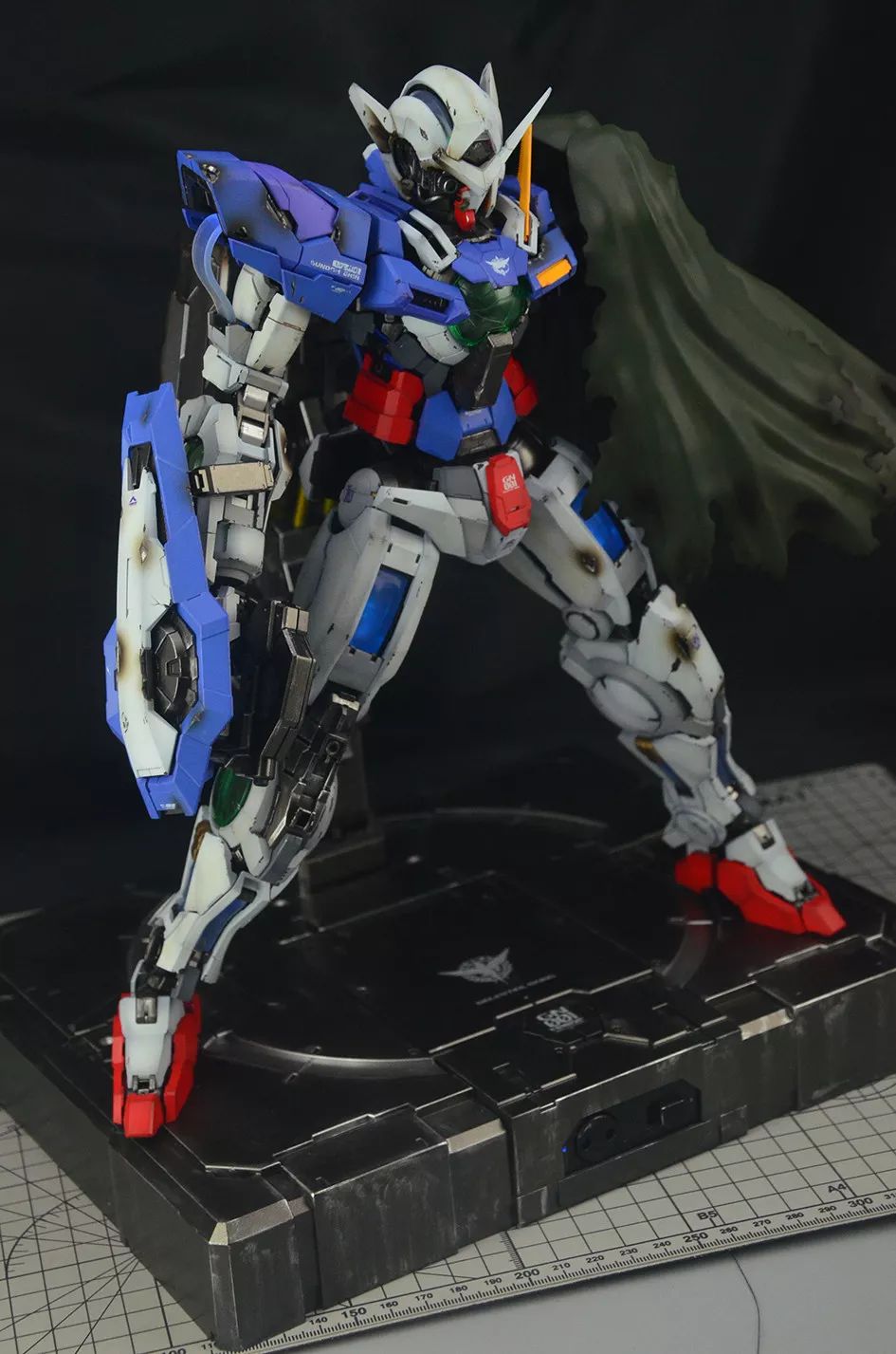 佳作轻微战损旧化风格的能天使