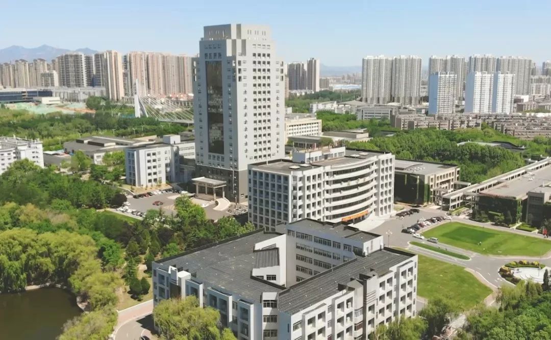 燕山大学世纪楼图片