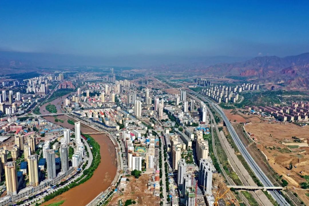 乐都湟水河今昔对比照