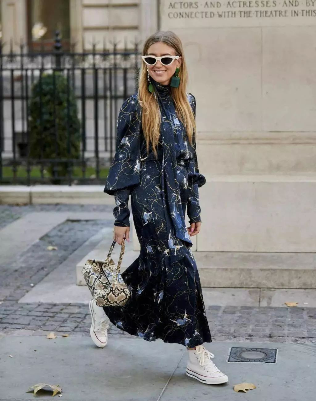 收起你的aj夏天和帆布鞋才是绝配