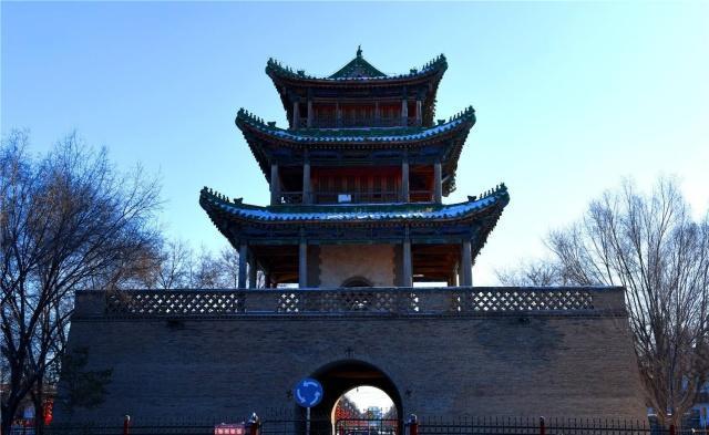 原创封疆大吏的府邸古朴巍峨的城楼曾闻名中外的伊犁九城却已逝去