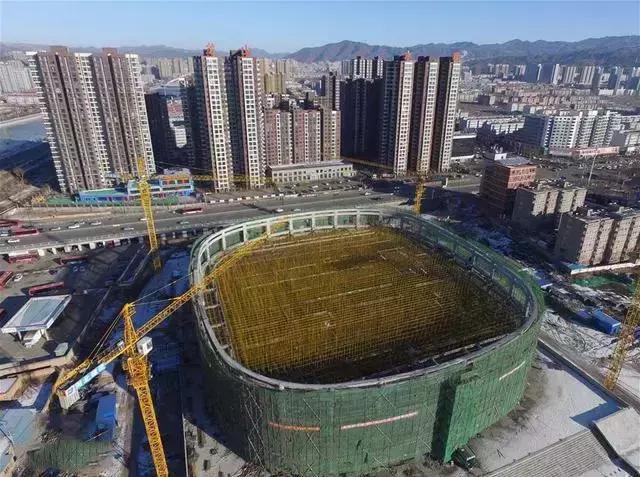 张家口夜景再升级穹顶体育馆点亮夜空