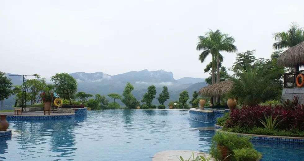 【远方户外】其实徒步没什么用,不过在这里._温泉