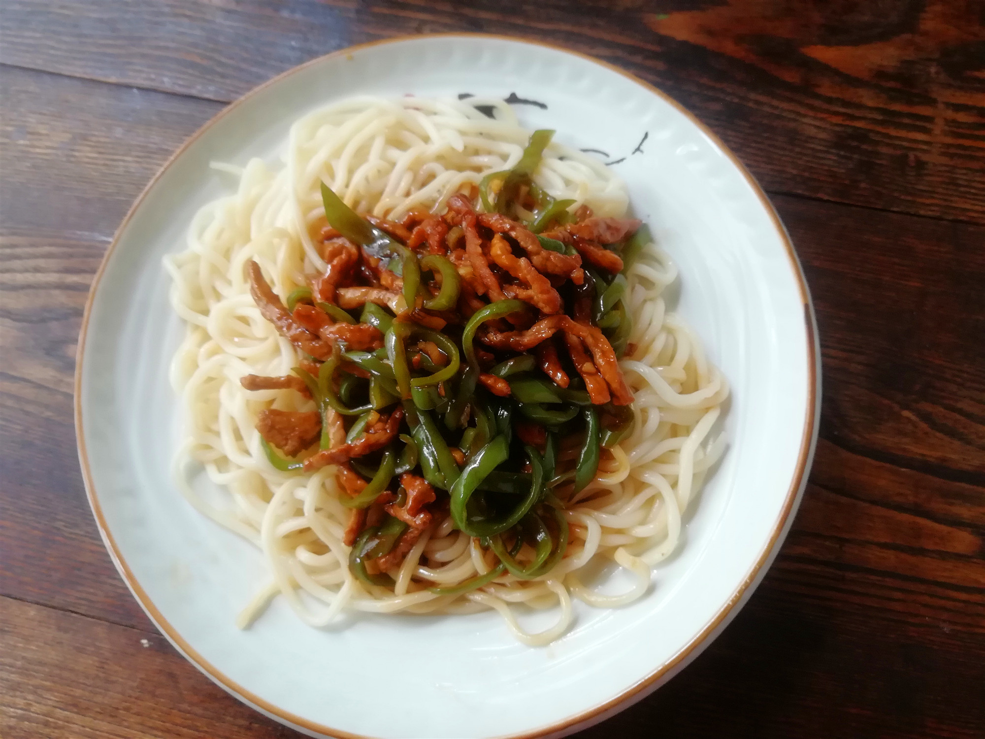 天热没食欲教你东北面条夏季做法面条劲道顺滑卤汁浓香