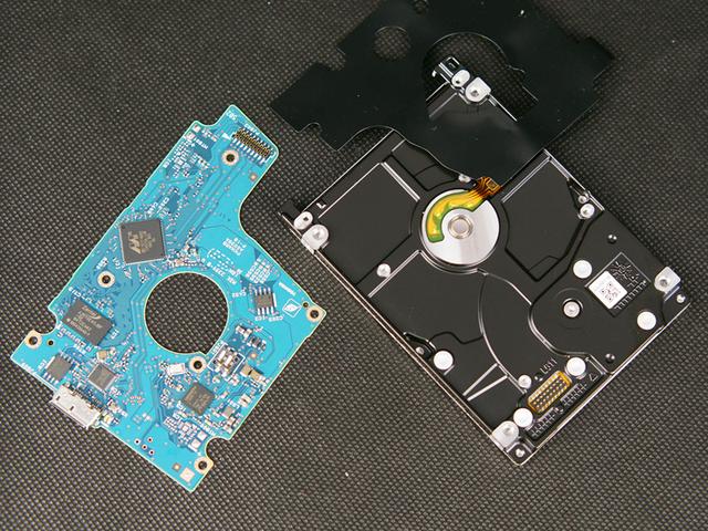 原创全网唯一拆解探究东芝v9移动硬盘能够get你的点