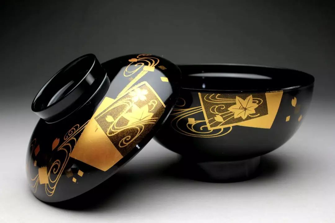 漆器,穿透时光的东方魅力丨美在中国_漆盘