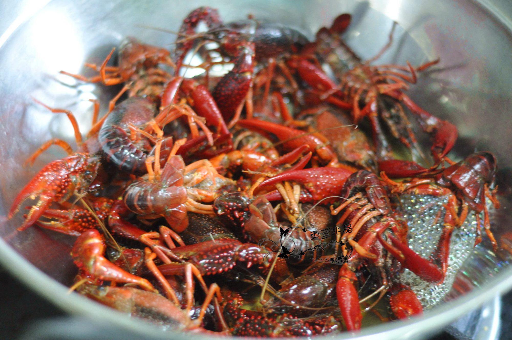 原创清洗小龙虾的妙招,超干净,吃着也放心,这样做好吃还不上火