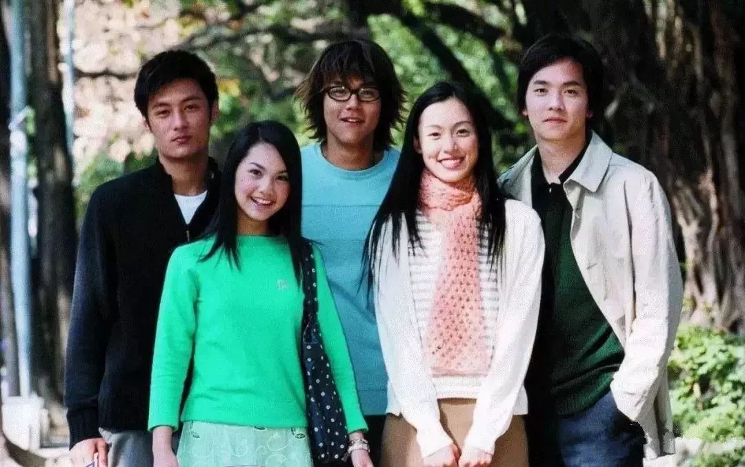 杨丞琳和范玮琪,之后,同戏合作的余文乐,找他演出偶像剧《爱情白皮书