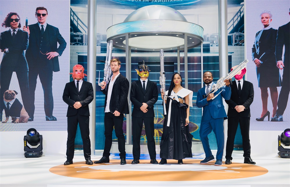 《黑衣人：全球追缉》发布中国区推广曲 网友热评“燃爆”！