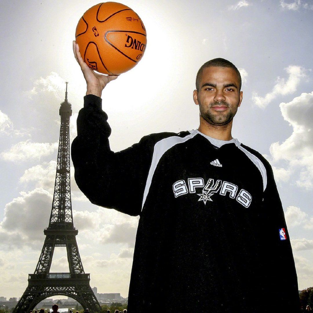 好后卫所在的球队都送回家保罗,库里等人,都曾是帕克的"手下败将"也许