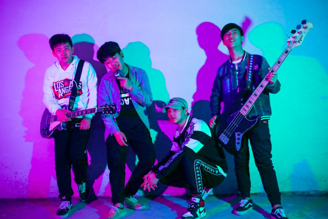 7476醒山乐队全长专辑醒山2019巡演郑州站