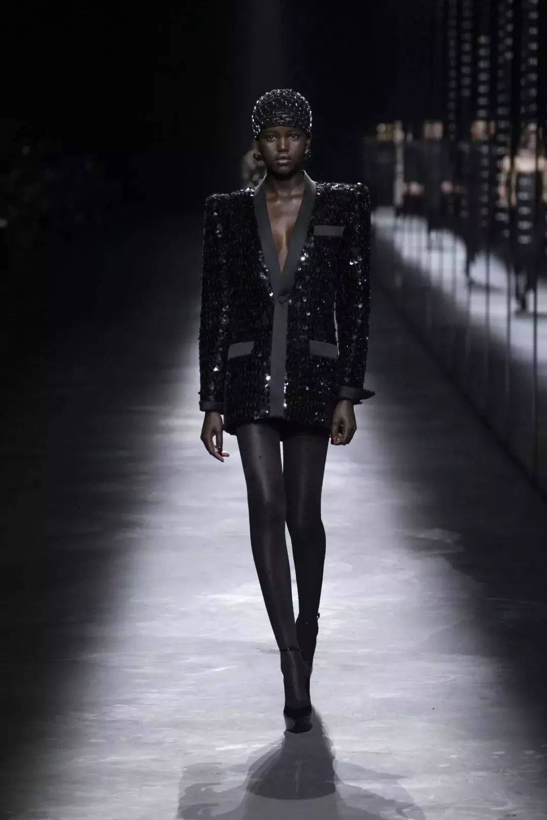 saintlaurent丨ysl2019新品上线展现女性的力量与魅惑