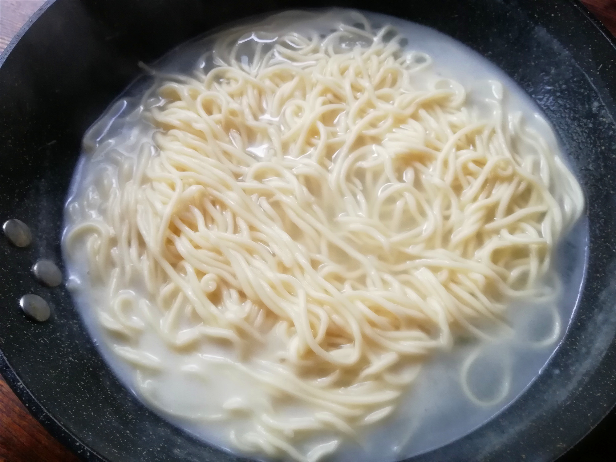 天热没食欲教你东北面条夏季做法面条劲道顺滑卤汁浓香