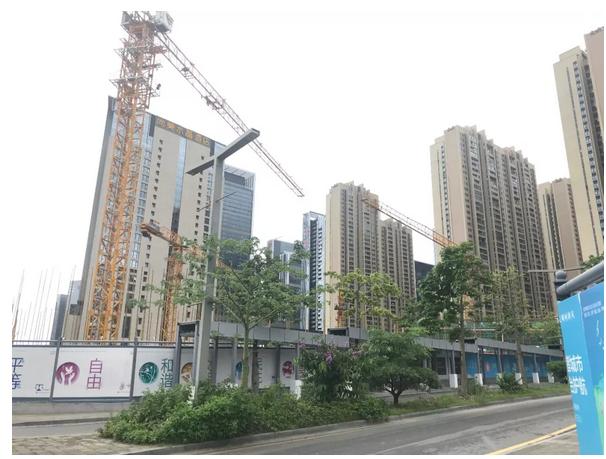 先来看看华润城四期项目信息,户型图以及工程进度如何:华润城三期在