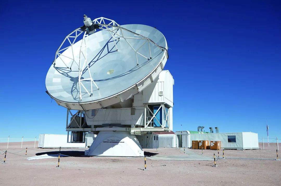 是它们让人类"看清"黑洞_望远镜