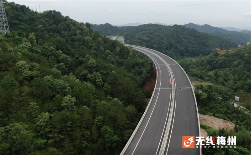 途经梅江区,梅县区,平远县,终点位于平远县田兴村,与济广高速公路平兴