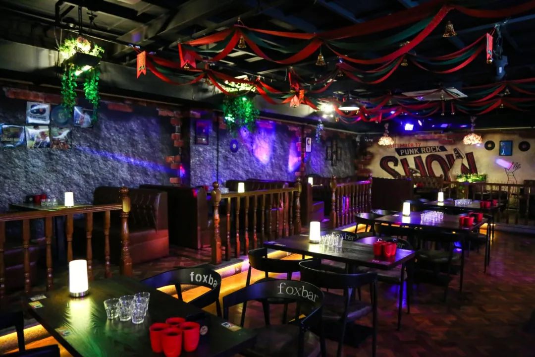 这个父亲节父爱如山爸气十足带上爸爸来foxbar一起过属于他的节日