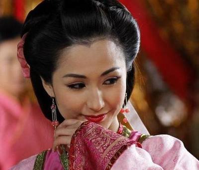 杨广和母妃宣华夫人早有不正当关系吗宣华为何要嫁给杨广父子