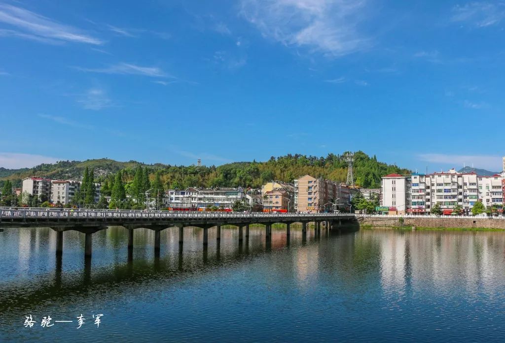 金寨梅山小城你怎么这么好看
