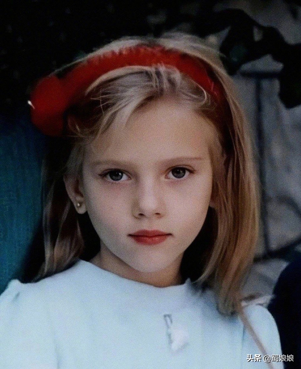 1/4许多观众都是看了斯嘉丽·约翰逊饰演的"寡姐"娜塔莎·罗曼诺夫,才