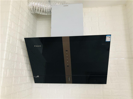 村田x8吸油烟机评测:不沾油渍不洗油杯,告别油污困扰