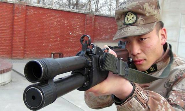 原创号称反恐部队的"法宝",俄罗斯vepr-12与中国09式霰弹枪谁强?