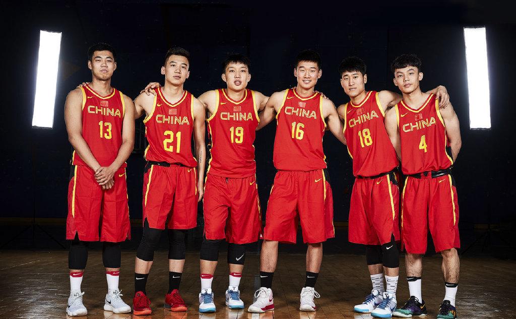 国青u19男篮写真:郭昊文,徐杰领衔 朝气蓬勃