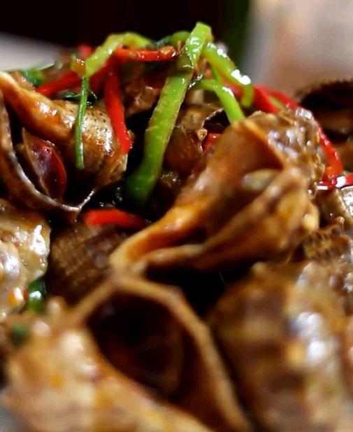 酱爆小海螺的做法越来越复合的口味酱爆成了不错的选择之一