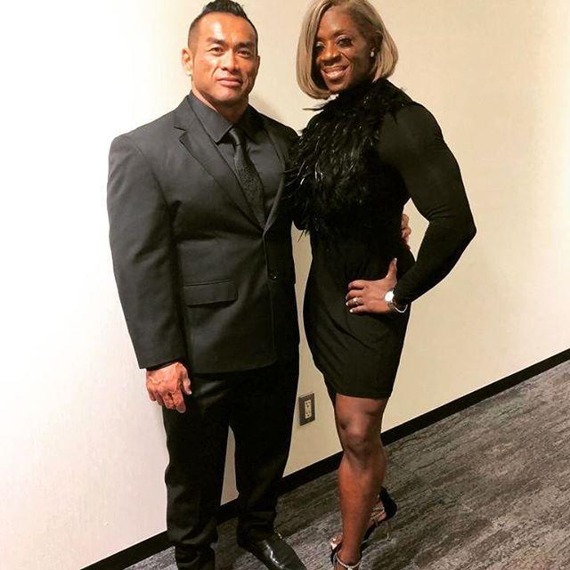 46岁健美老将山岸秀匡肌肉炸裂,他背后的女人更令我辈叹服!_iris