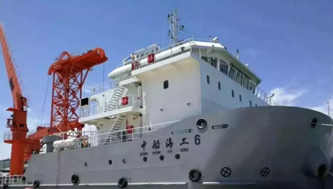 中船海鹰公司中船海工6号73米布缆船交付