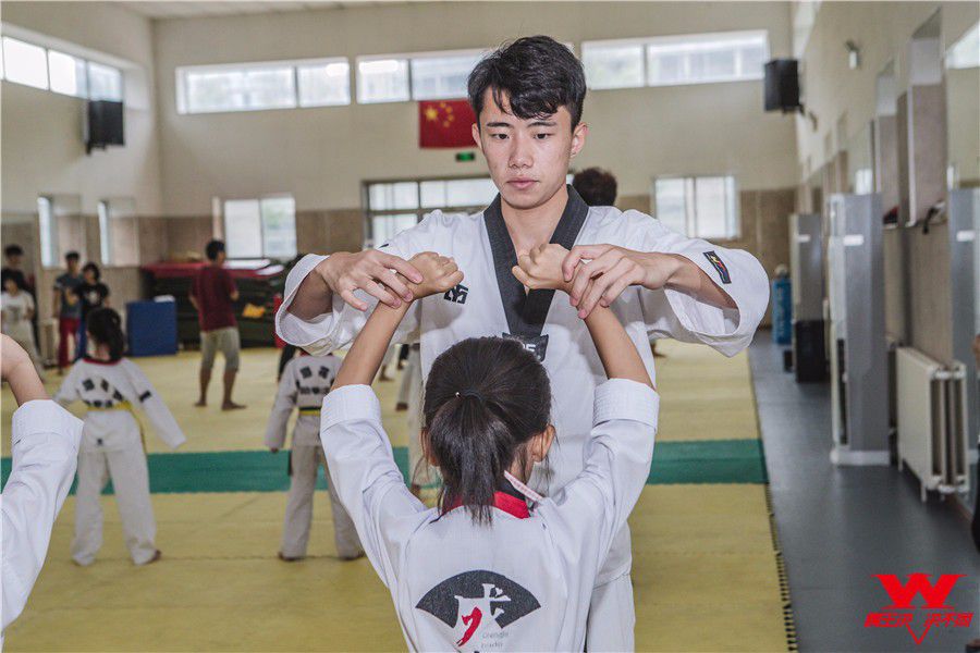 踢王决自学跆拳道能不能学好