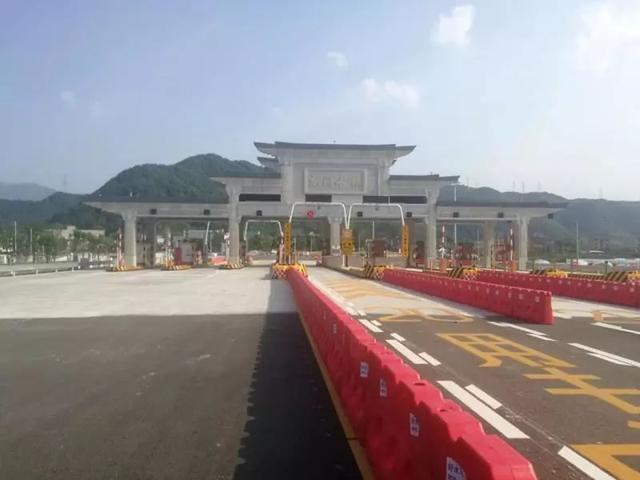 富阳这个高速互通已通过验收!