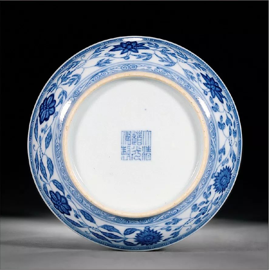 嘉德四季拍卖(54期)也精彩:群芳撷英_青花