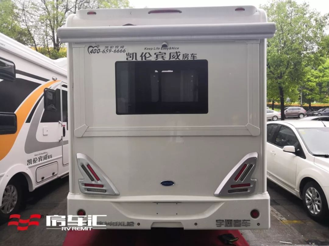 国五房车降价进口依维柯双拓白彩米棕手机实拍