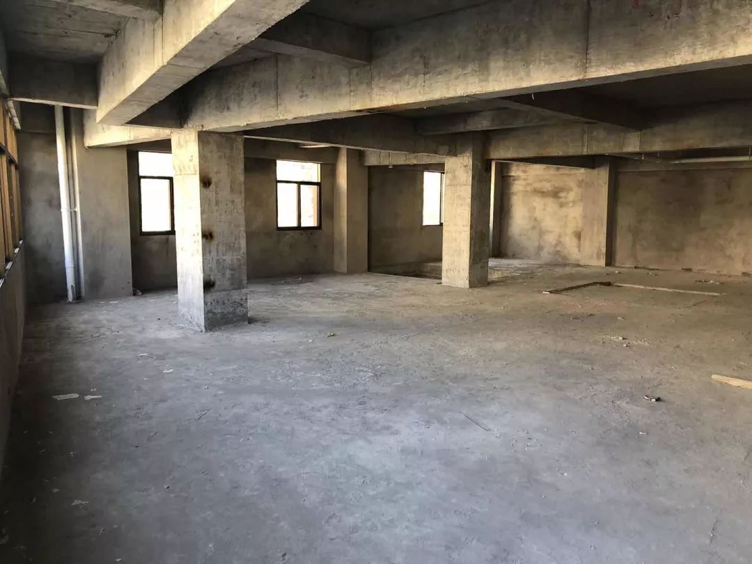 宁南县城内有一个二层楼总面积800多平米商铺出租