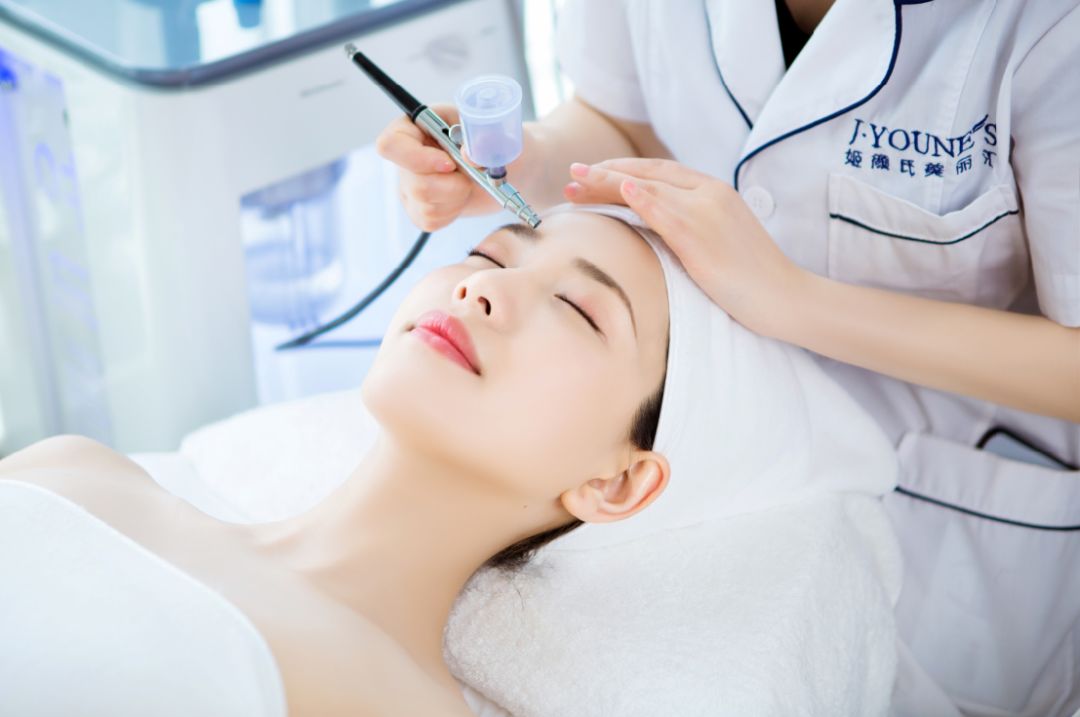 水深层注氧补水足足20ml的酵素神仙小分子水,被皮肤一点点完全吸收