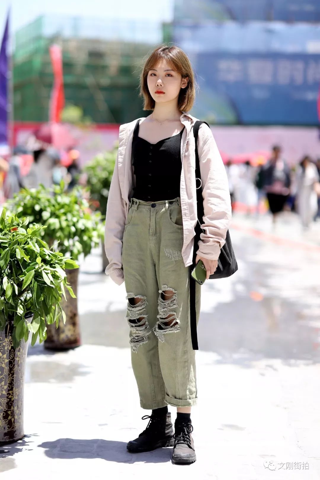 文刚街拍河南大学生时装周