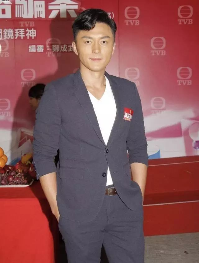 tvb艺人杨明最近事业发展的顺风顺水,他在剧集《铁探》和《婚姻合伙人