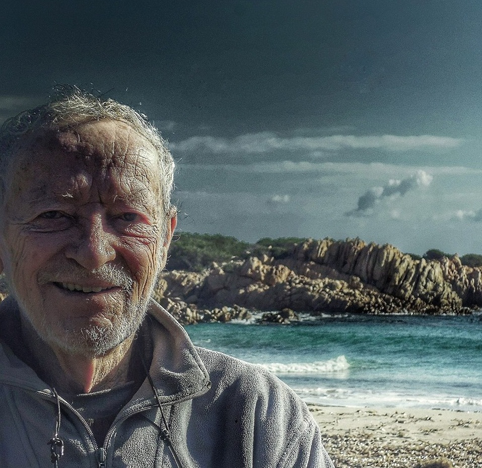 这个老人独自在孤岛生存了30年一部现代的鲁滨逊漂流记