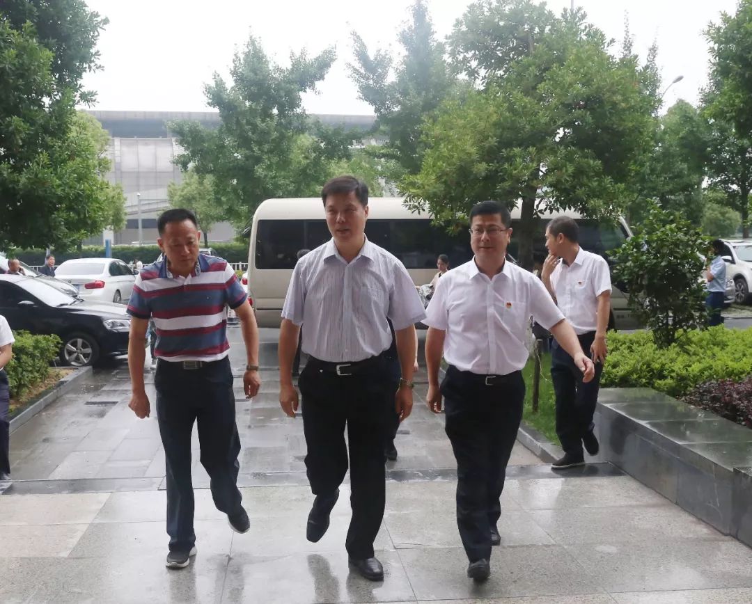 国家发改委财金司司长陈洪宛走访调研永康农商银行转贷中心