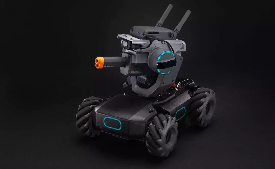 大疆推出了robomasters1教育机器人支持编程和多人对战