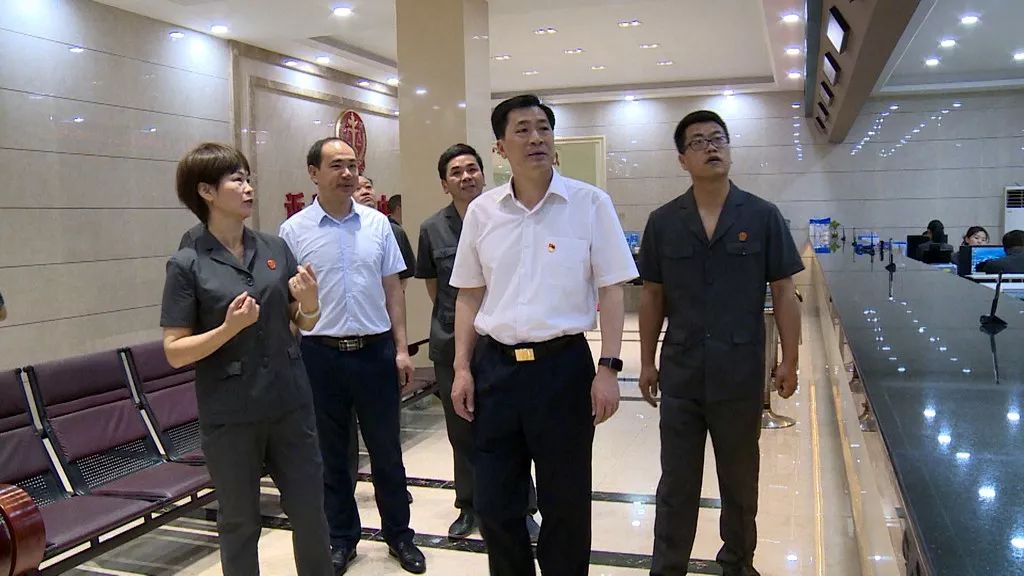 安仁县人民法院诉讼服务中心揭牌_李国文