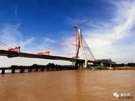青兰黄河大桥在东阿平阴两县境内即将建成