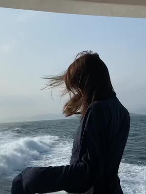 预备唱～如果大海能够带走我的哀愁～抖音小助手