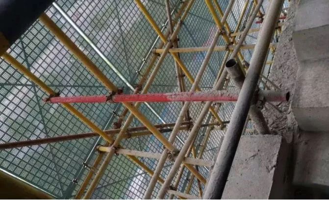 全且 接地气的脚手架搭设工艺优化材料_工字钢