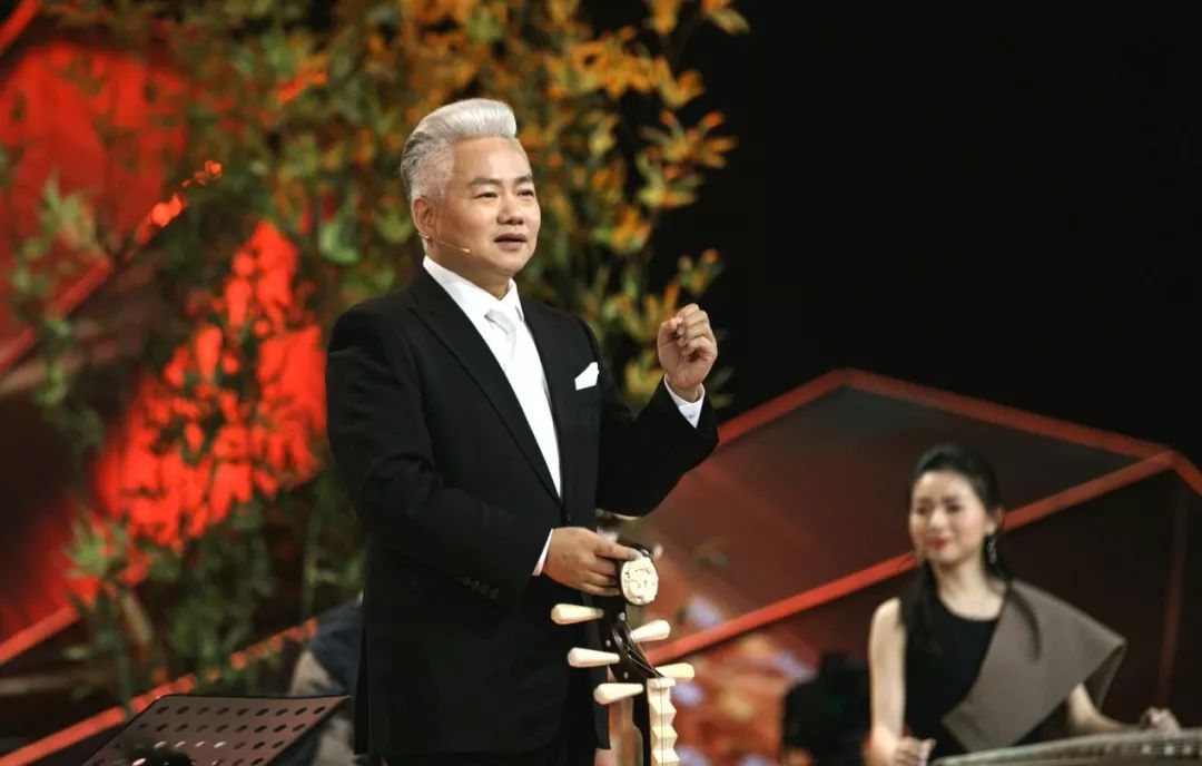 盘点宝藏男孩方锦龙演奏过的那些神奇乐器