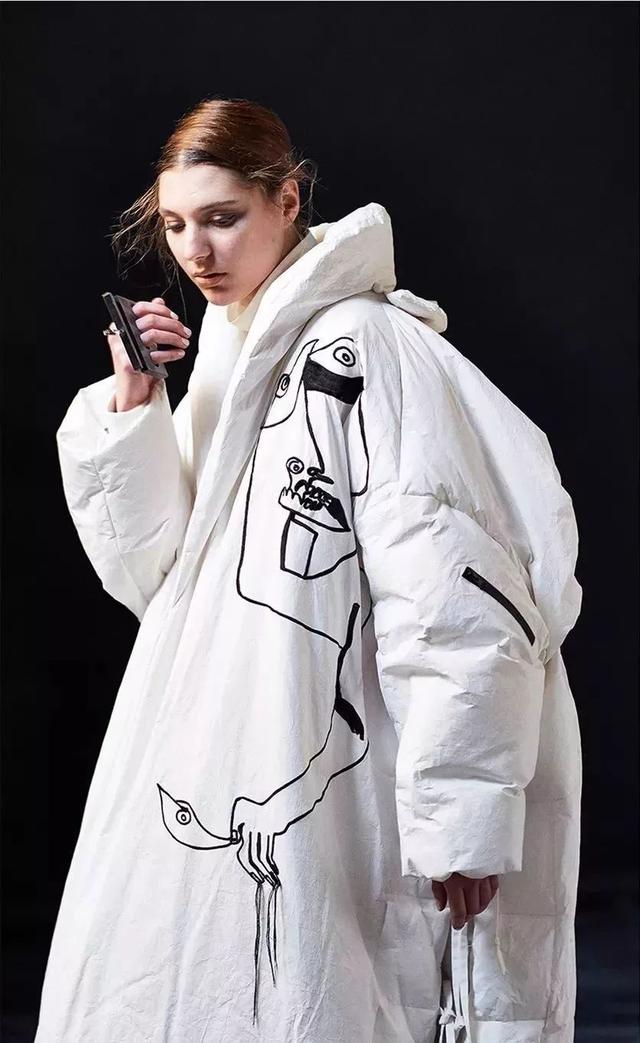 浙江科技学院的宝宝们我来啦左衽杭州中国原创设计师公益宣讲服装设计