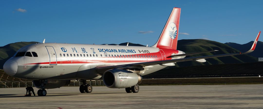 试飞机型为空客a319,试飞航线为成都双流机场往返甘孜格萨尔机场.