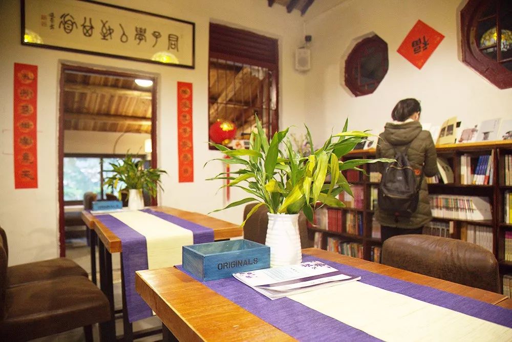 书店的样子有1001种有一种叫随园书店